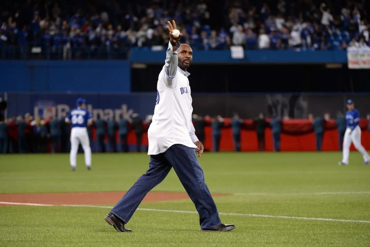 Blue jays will have Devon White throw out the first pitch for game 6
