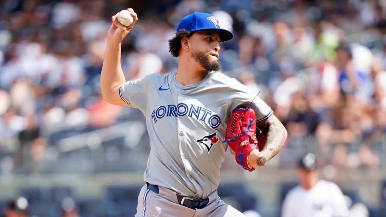 Former Blue Jays pitcher signs with the New York Yankees