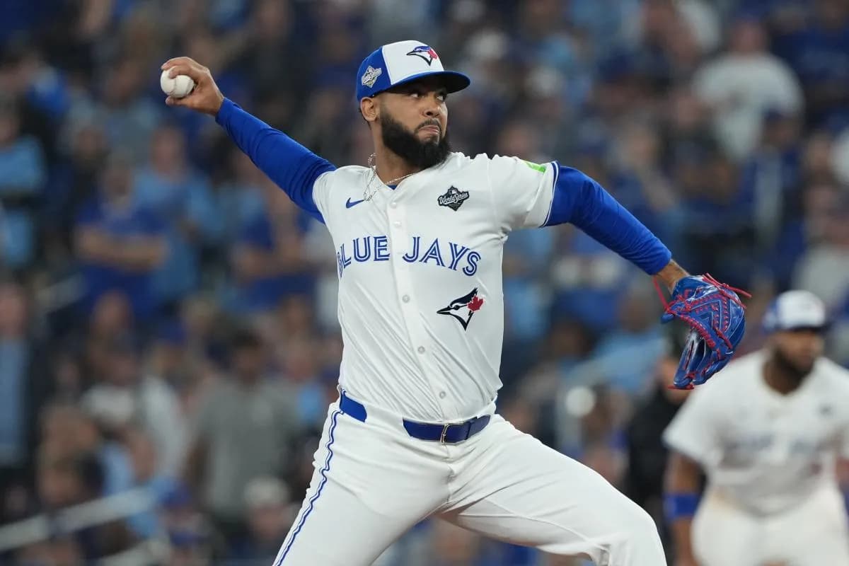 Toronto Blue Jays pitcher Seranthony Dominguez (48) pitches against the Los Angeles Dodgers in the fifth inning during game one of the 2025 MLB World Series at Rogers Centre
