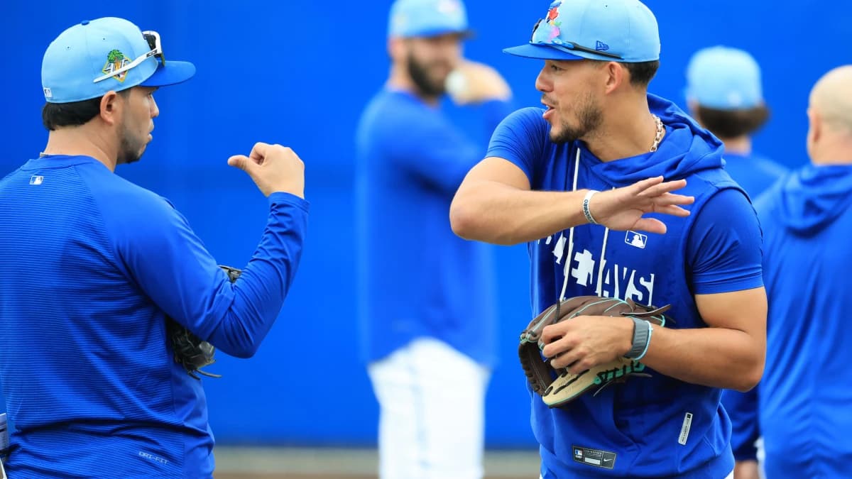 Toronto Blue Jays pitcher Jose Berrios (17) works out for spring training practice at Blue Jays Player Development Complex.