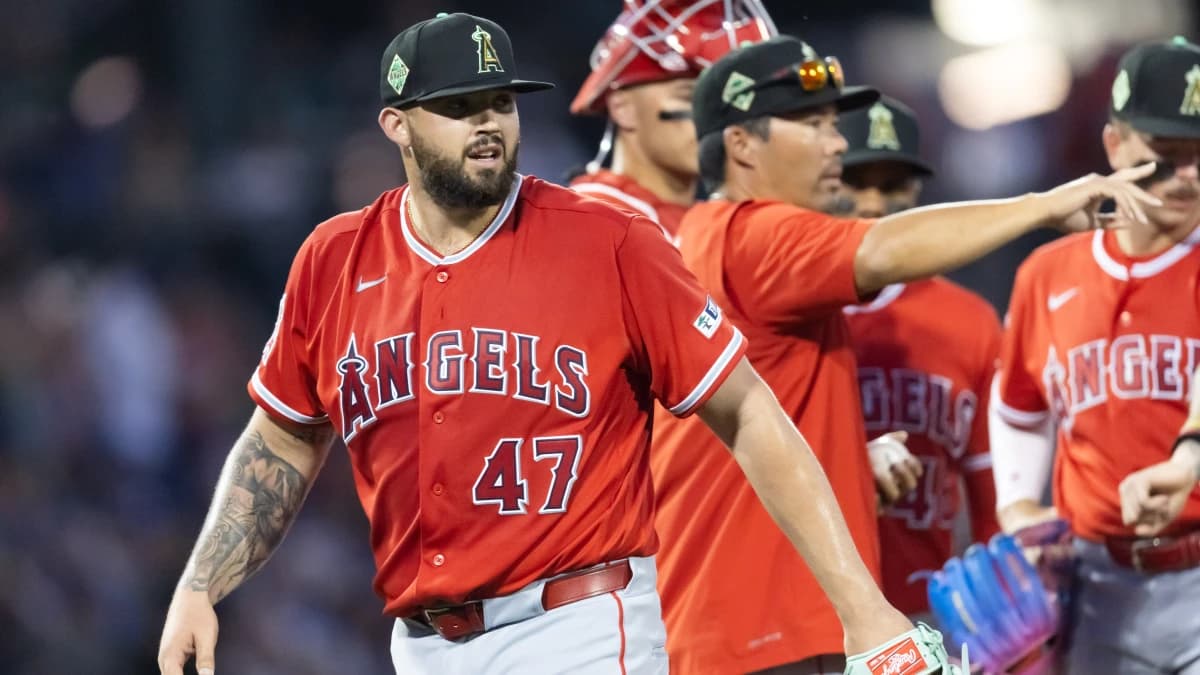 Los Angeles Angels pitcher Alek Manoah reacts after being pulled against the Chicago Cubs during a spring training game at Sloan Park.