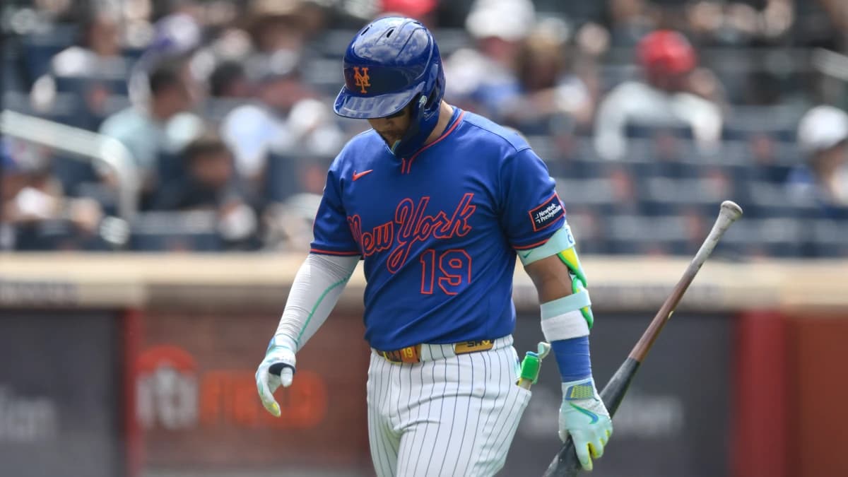 New York Mets shortstop Bo Bichette (19) reacts after striking out against the Philadelphia Phillies during the fifth inning at Citi Field.
