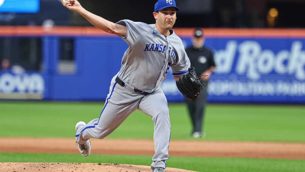 Kansas City Royals pitcher Seth Lugo (67) delivers a pitch during the first inning against the New York Mets at Citi Field.