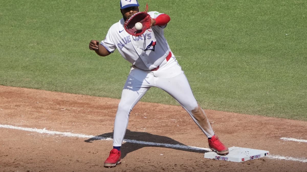 Toronto Blue Jays first baseman Vladimir Guerrero Jr. (27) gets out Tampa Bay Rays second baseman Richard Palacios (not pictured) at first base during the eighth inning at Rogers Centre.