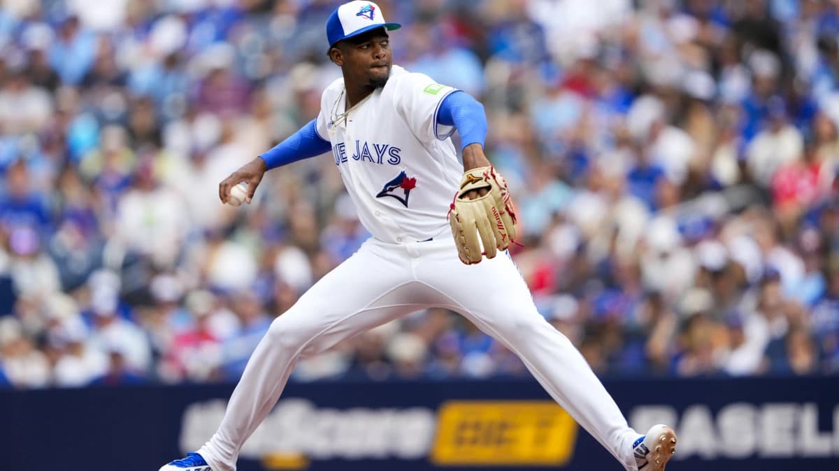 Toronto Blue Jays pitcher Jose Soriano (40) pitches to the Seattle Mariners during the first inning at Rogers Centre.