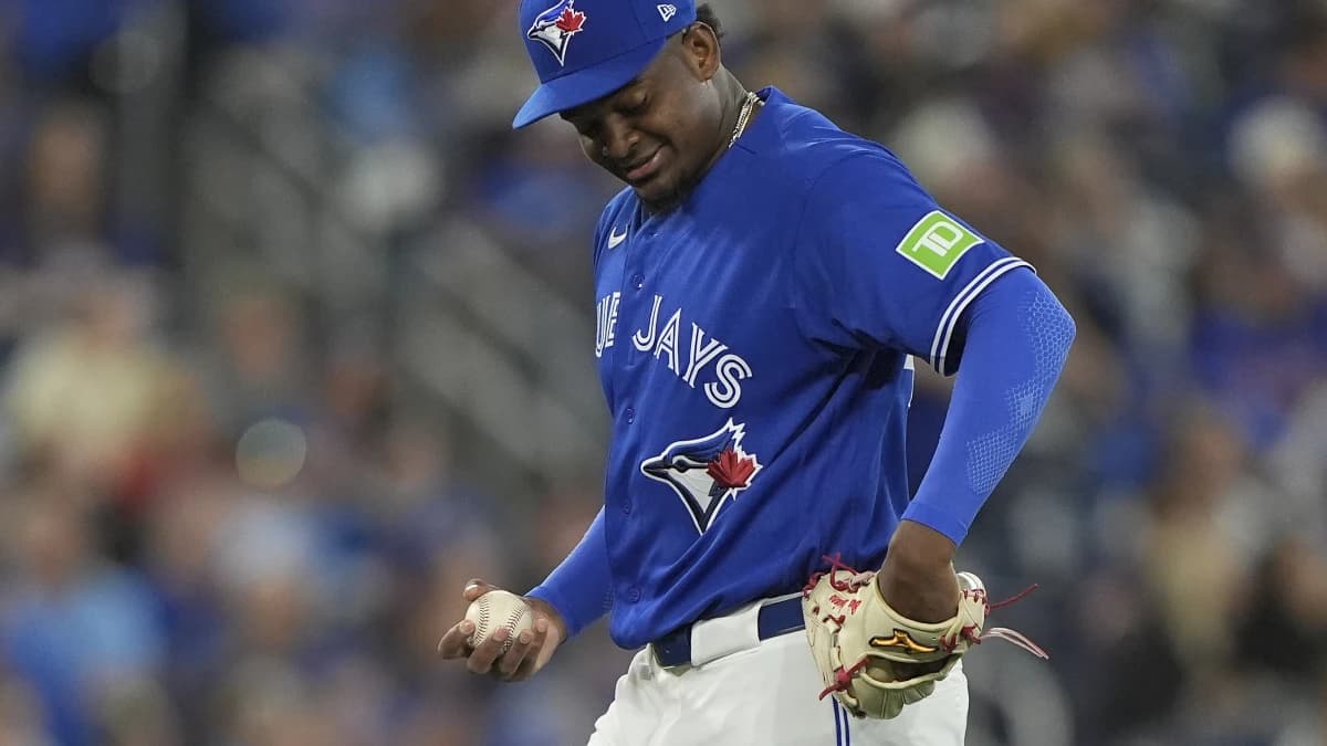 Toronto Blue Jays starting pitcher Jose Soriano (40) during the fifth inning against the Detroit Tigers at Rogers Centre