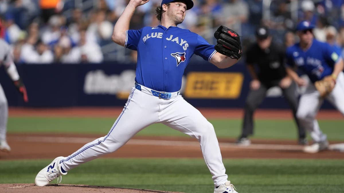 Toronto Blue Jays starting pitcher Trey Yesavage (39) pitches to the Cincinnati Reds during the first inning at Rogers Centre.