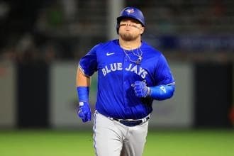 Vogelbach flying out to centerfield