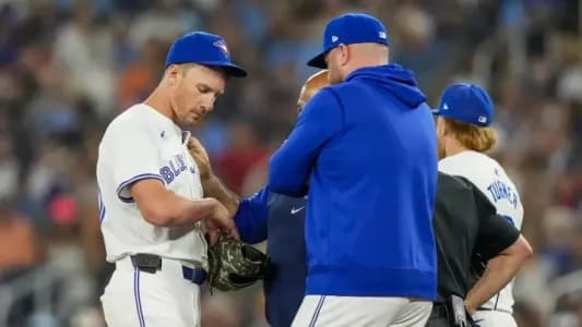 Bassitt being pulled off the mound #bluejays #mlb