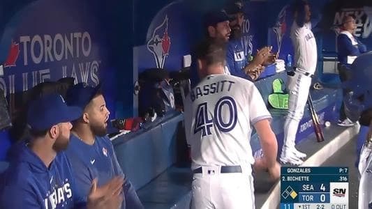 Bassitt frustrated in the dugout #bluejays #mlb