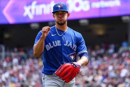 Berrios finishes up his season in a bad way #bluejays #mlb