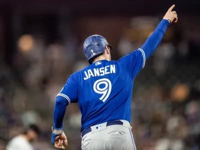 Blue Jays could be interested in bringing back former player Danny Jansen #bluejays #mlb