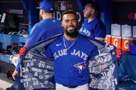 Teoscar Hernandez does not want any deferred money from the Dodgers #bluejays #mlb #dodgers