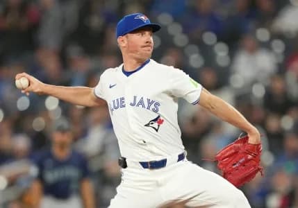 Toronto Blue Jays starting pitcher Chris Bassitt #mlb #baseball #bluejays