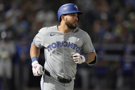 Blue Jays looking to trade for Pirates Bryan Reynolds #bluejays #mlb