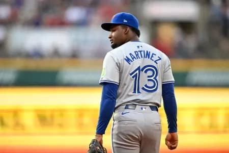 Blue Jays prospect Orelvis Martinez at risk of losing his spot in Toronto after rough season#Yankees #BlueJays #Bellinger #Scherzer #Tipping #Pitch