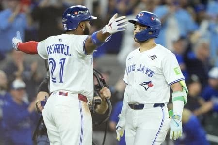 Latest report claims Bo Bichette is staying in Toronto