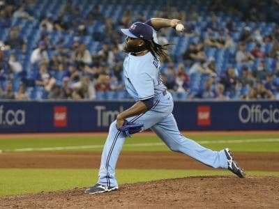 Former Toronto Blue Jays pitcher extends with team in Japan