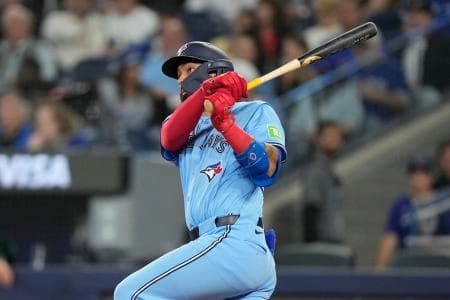 Former Toronto Blue Jays catcher Ali Sanchez signs with the New York Yankees
