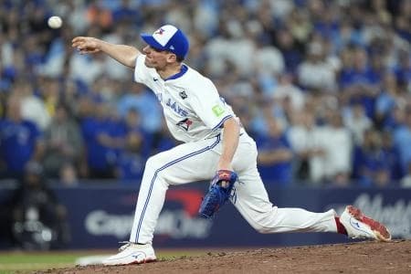 Toronto Blue Jays rumoured to retain Chris Bassitt this winter