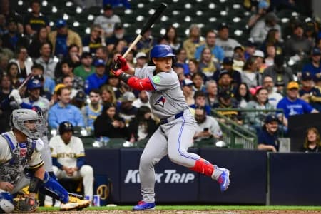 Toronto Blue Jays designated hitter Kazuma Okamoto (7) draws a walk in the seventh inning against the Milwaukee Brewers at American Family Field