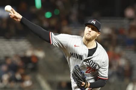 Minnesota Twins relief pitcher Jeff Hoffman (24) pitches the ball against the San Francisco Giants during the ninth inning at Oracle Park.